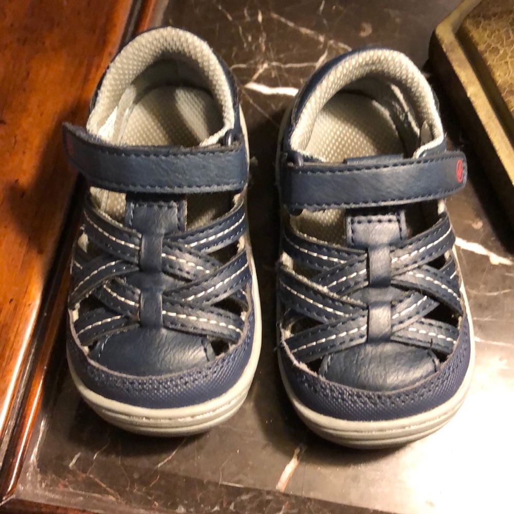 stride rite amos sandal